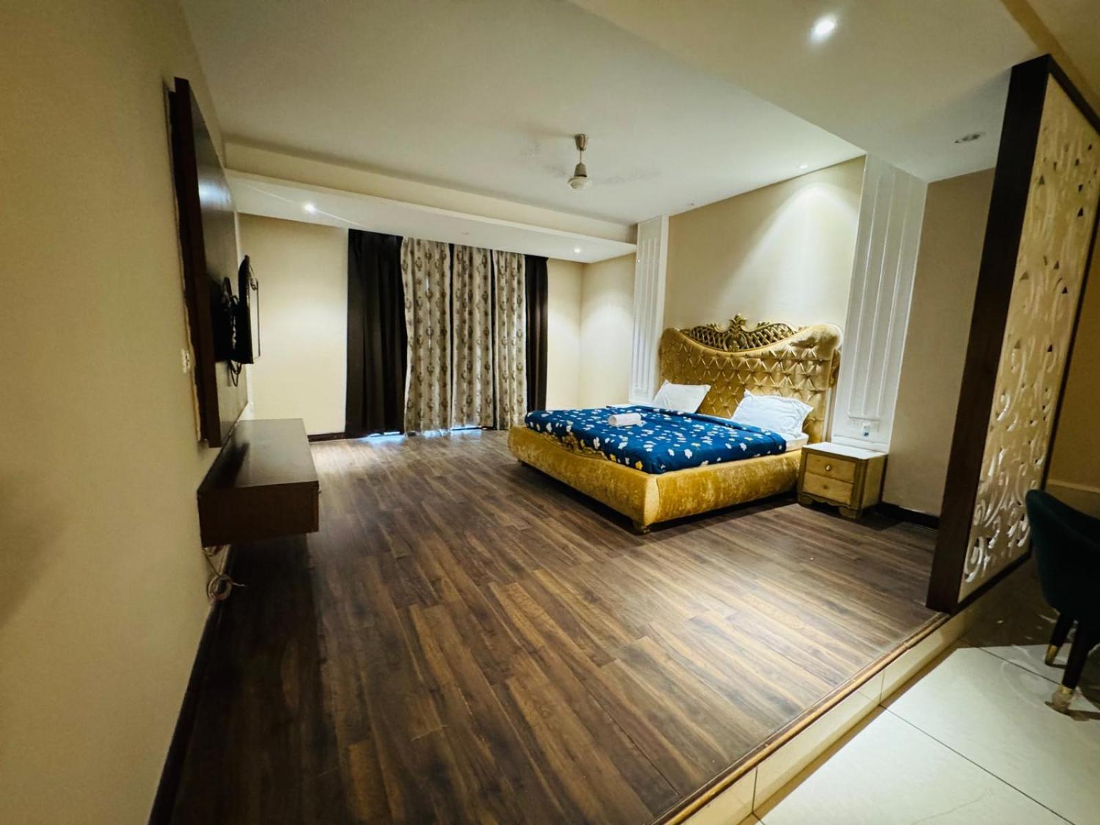 The Pearl Hotel Sirsa Dış mekan fotoğraf